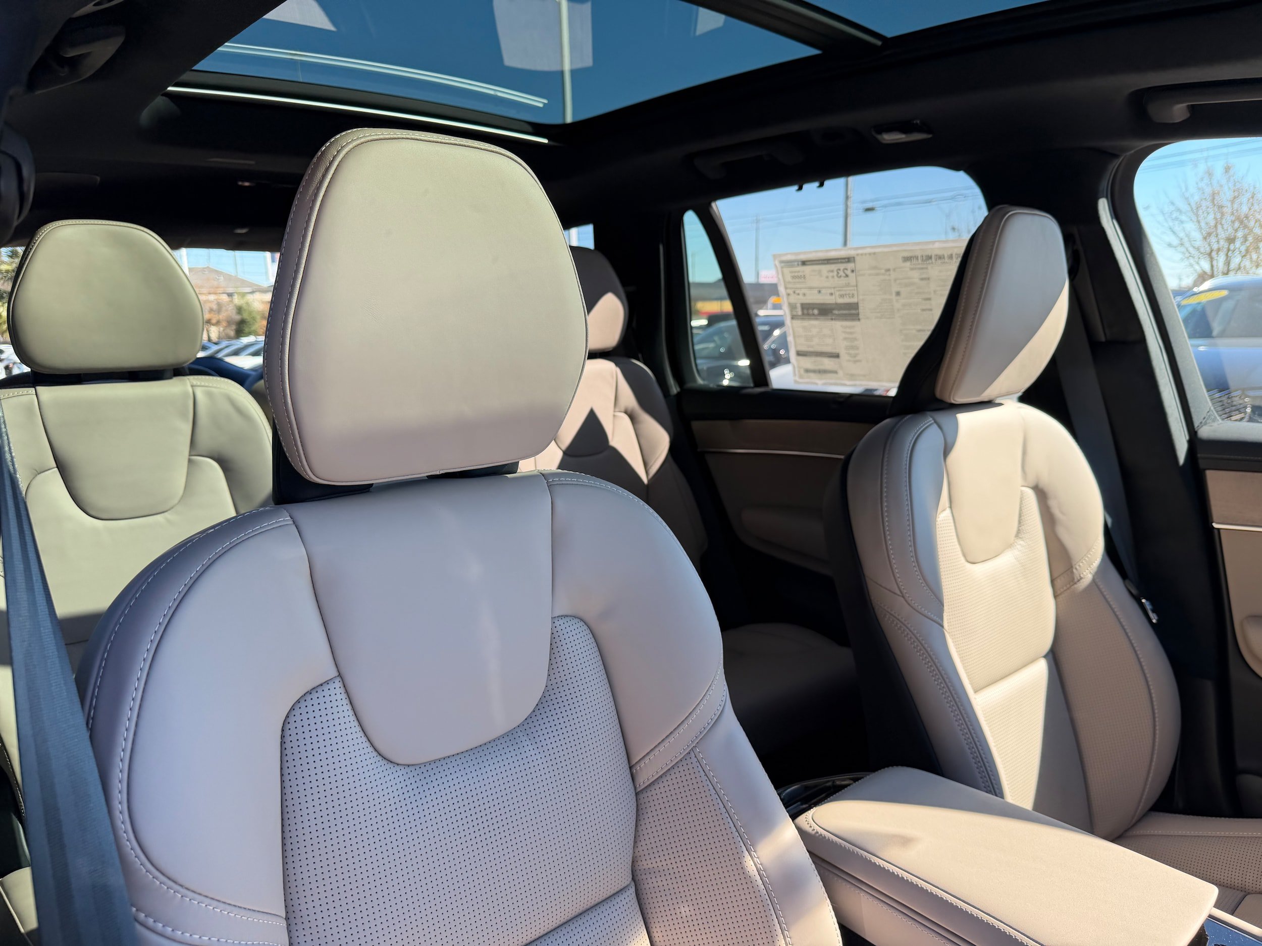 New 2026 Volvo XC90 B6 Ultra w/ Lounge Package AWD/4WD image 9