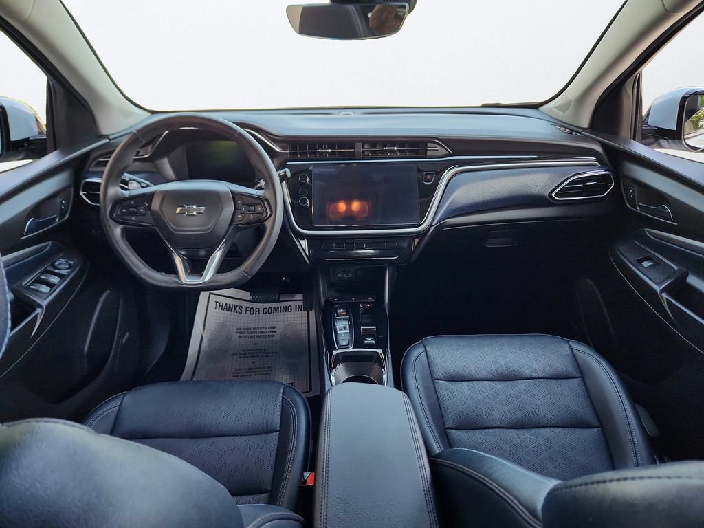 Used 2023 Chevrolet Bolt EUV Premier w/ Sun & Sound Package FWD image 23