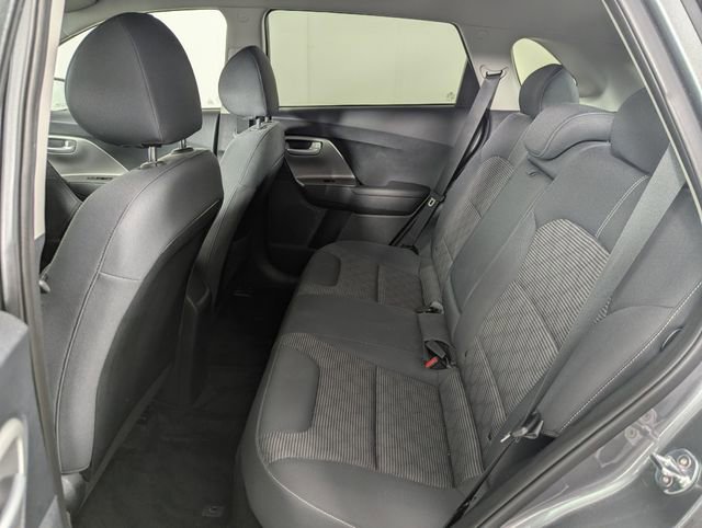 Used 2018 Kia Niro LX image 14