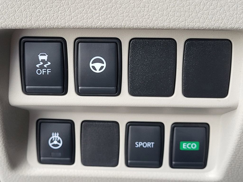 Used 2022 Nissan Rogue Sport SL w/ Premium Package image 19