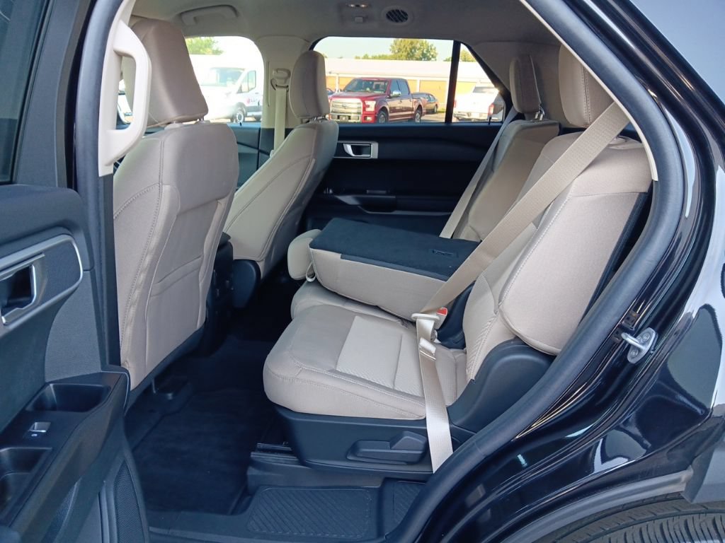 Used 2023 Ford Explorer 4WD image 32