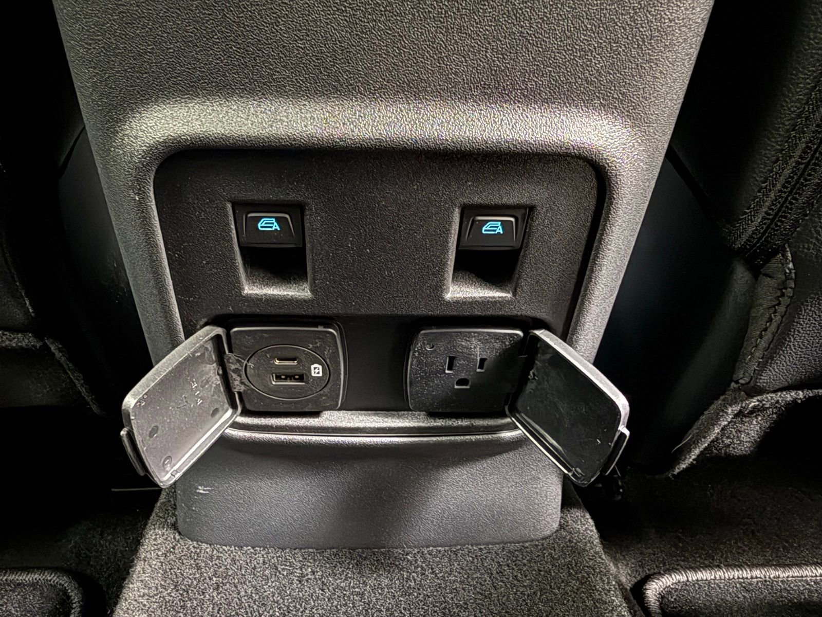 Used 2024 Ford Bronco Outer Banks AWD/4WD image 27