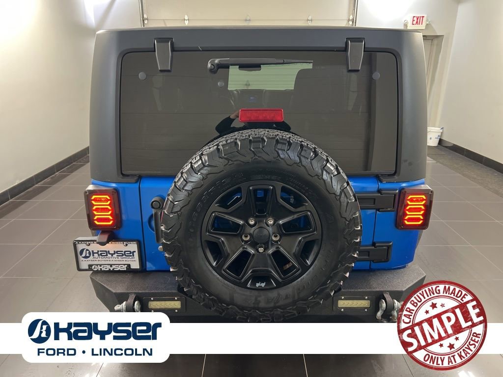 Used 2016 Jeep Wrangler Unlimited Sahara image 5