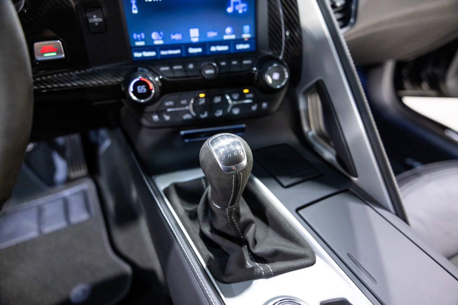 Used 2019 Chevrolet Corvette ZR1 RWD image 42
