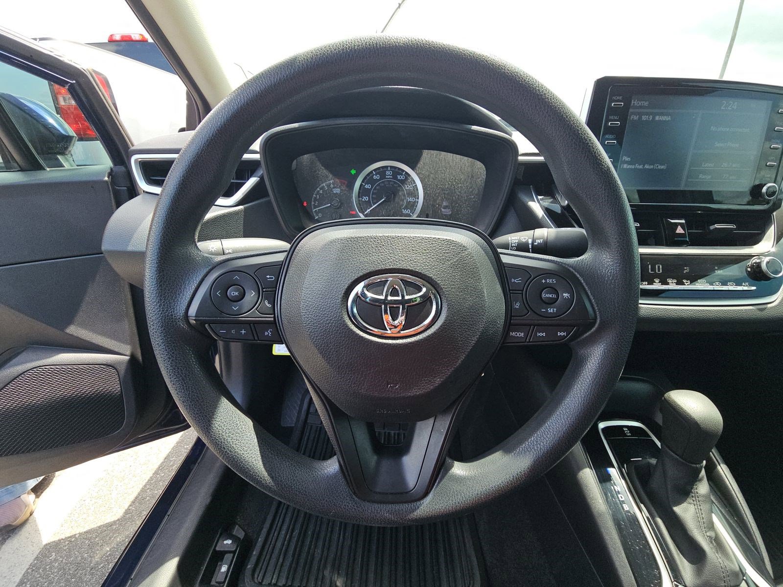 Used 2020 Toyota Corolla LE FWD image 15