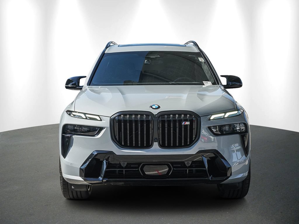 Used 2026 BMW X7 M60i AWD/4WD image 2