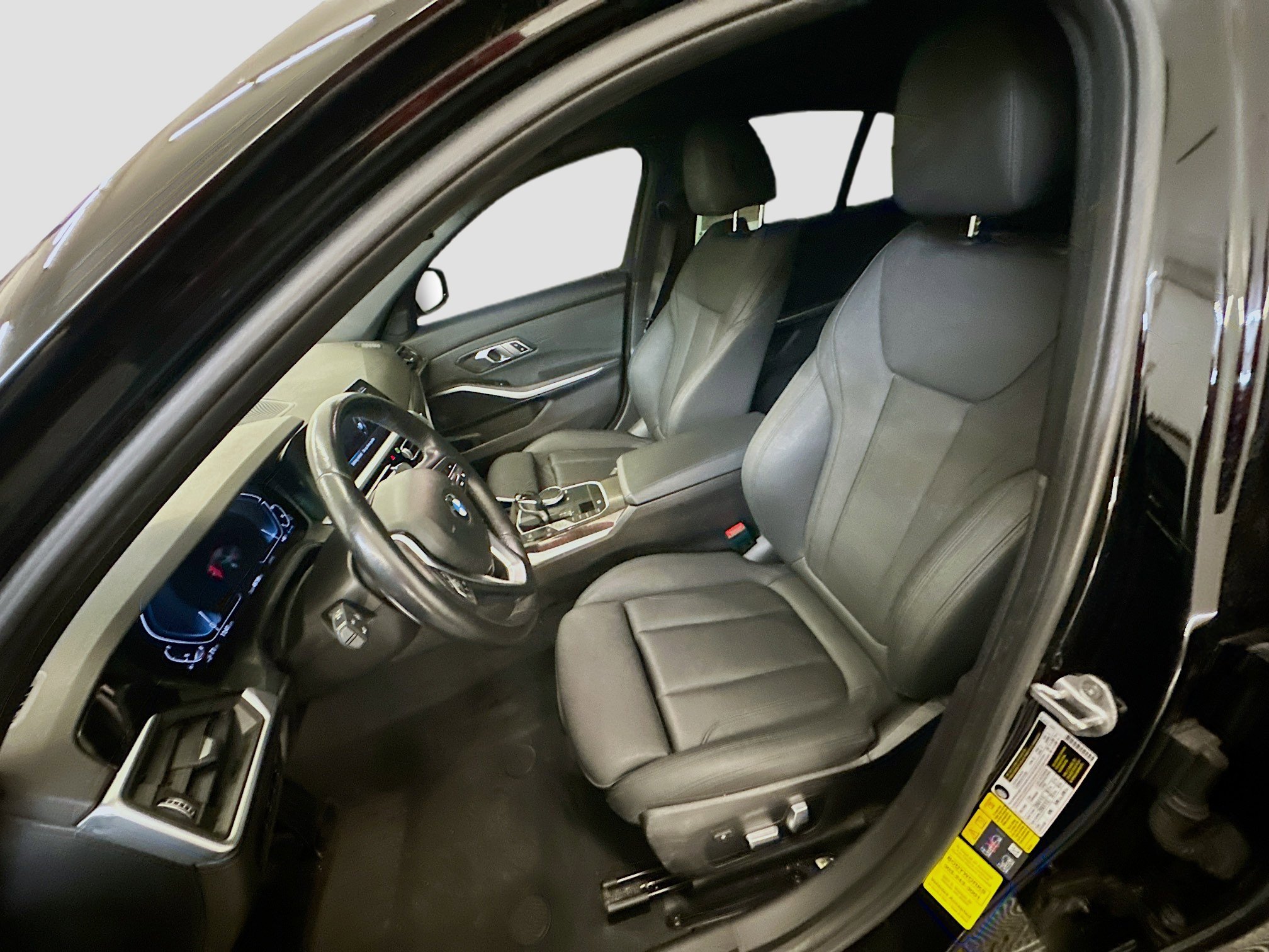 Used 2021 BMW 330e xDrive image 13