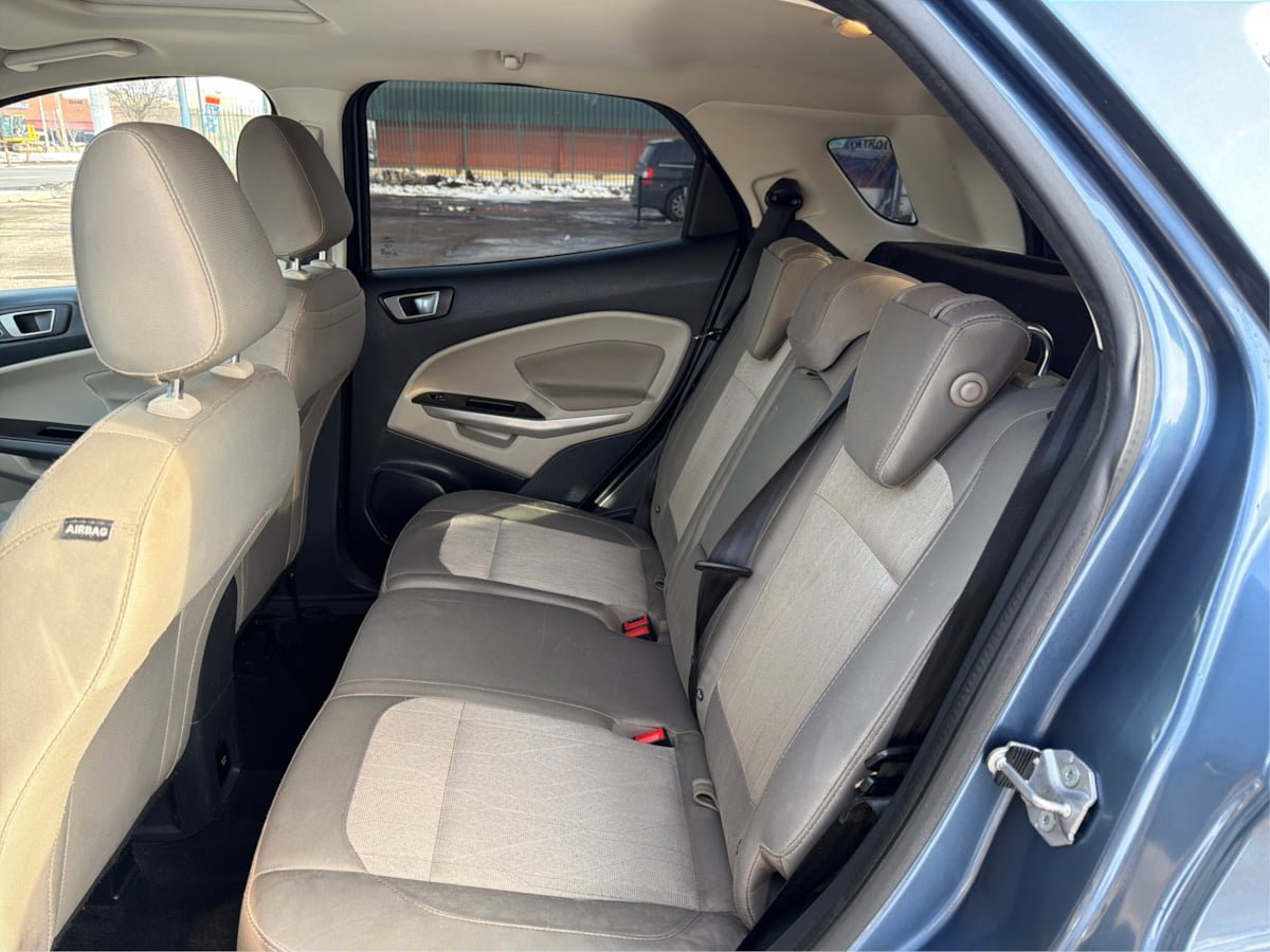 Used 2021 Ford EcoSport SE w/ SE Convenience Package image 11