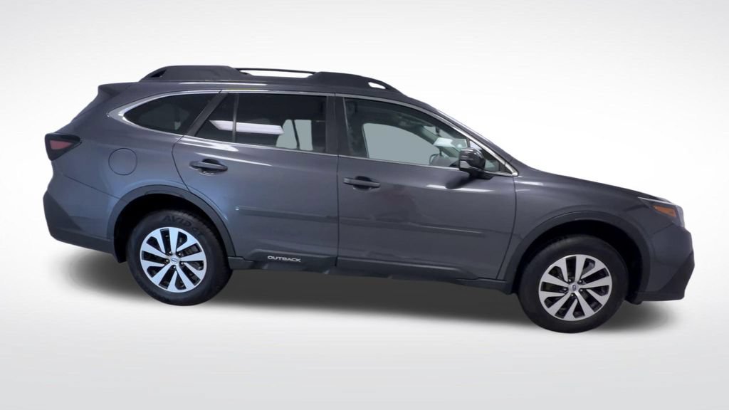 Used 2022 Subaru Outback Premium AWD/4WD image 9