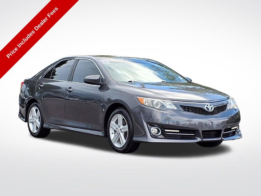 Used 2013 Toyota Camry SE w/ Leather Pkg