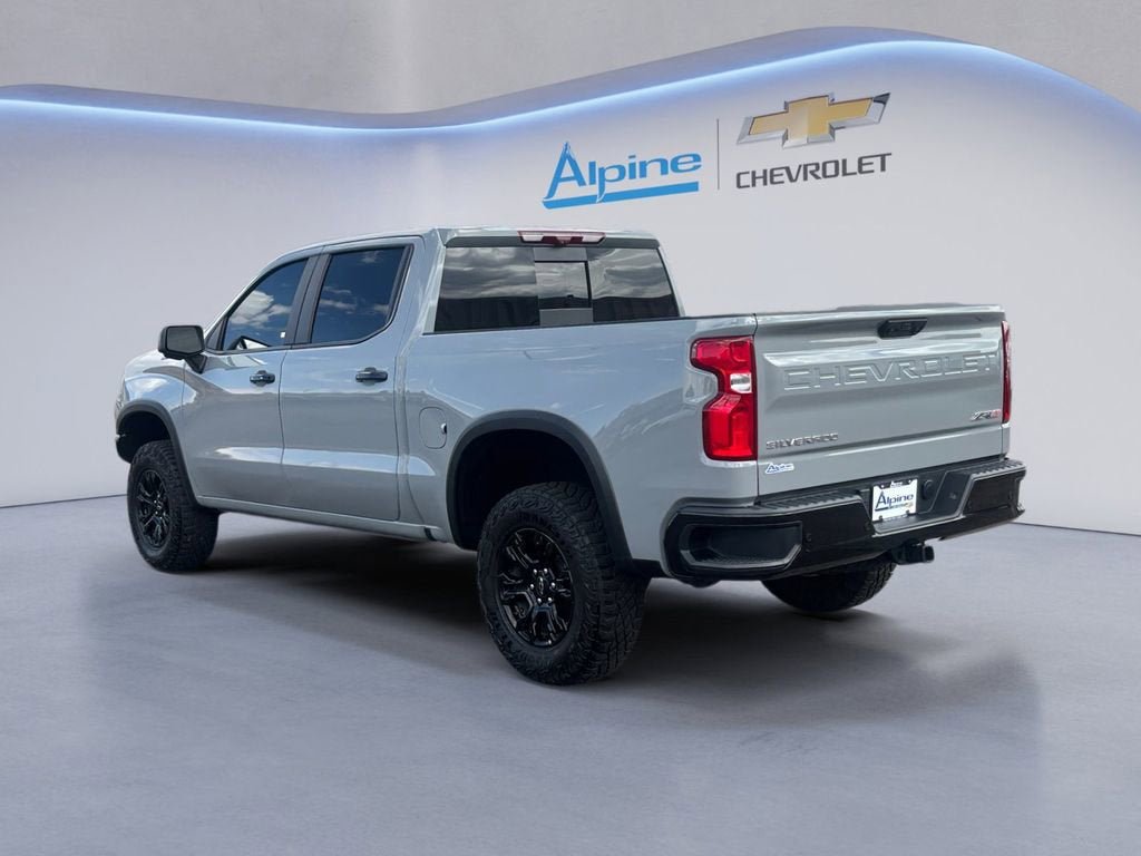 Used 2025 Chevrolet Silverado 1500 ZR2 w/ Technology Package AWD/4WD image 3