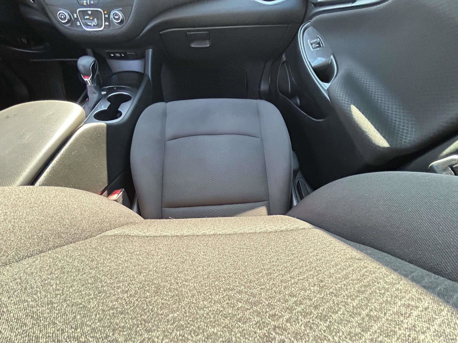 Used 2022 Chevrolet Malibu RS image 14