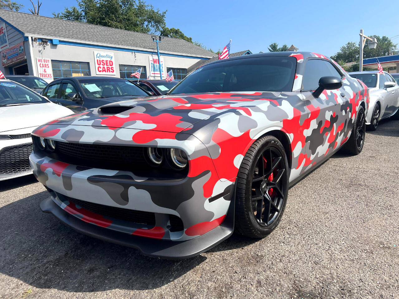 Used 2017 Dodge Challenger SRT Hellcat image 5