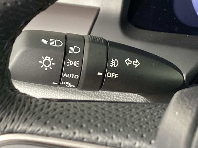 Used 2025 Toyota Tacoma TRD Sport AWD/4WD image 18