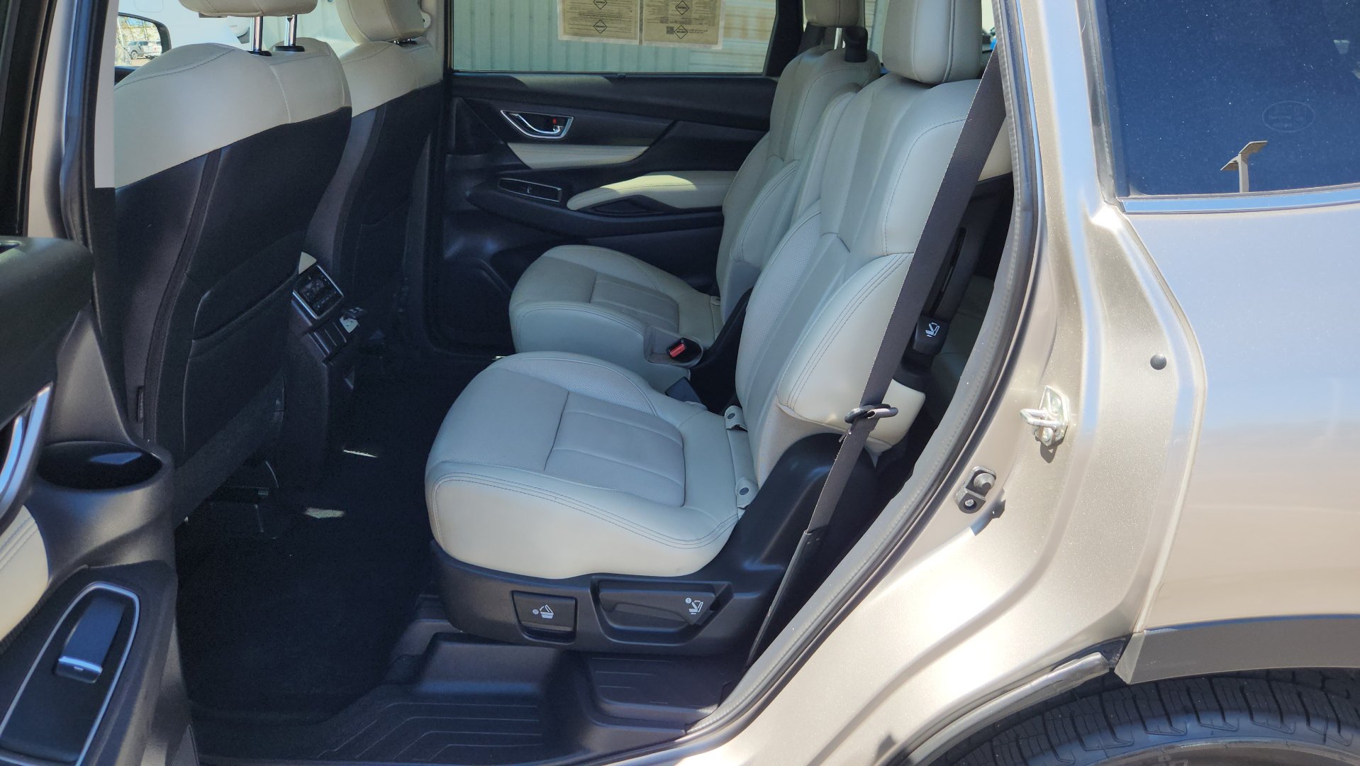 Used 2019 Subaru Ascent Limited AWD/4WD image 19