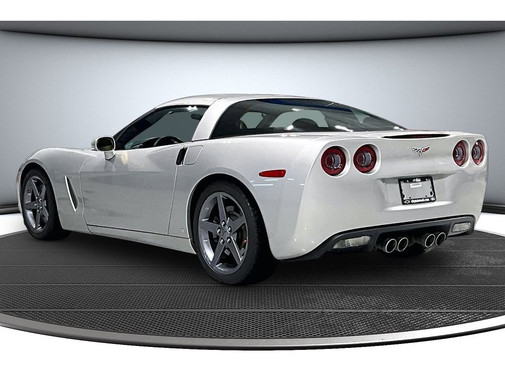 Used 2007 Chevrolet Corvette Coupe w/ Preferred Equipment Group RWD image 14