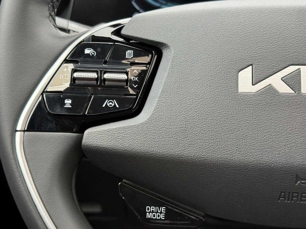 New 2026 Kia Niro EX image 9