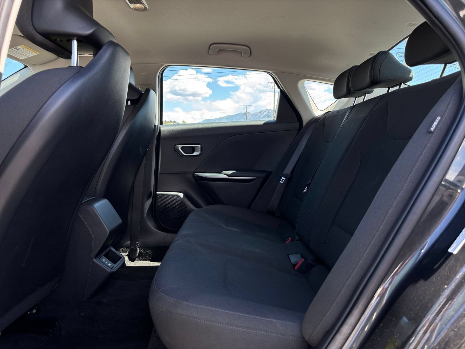 Used 2026 Kia K4 FWD image 24