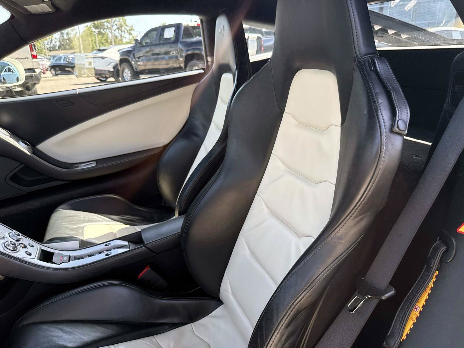 Used 2012 McLaren MP4-12C Coupe RWD image 16