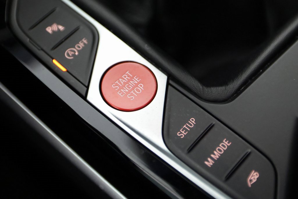 Used 2021 BMW M4 Coupe image 23