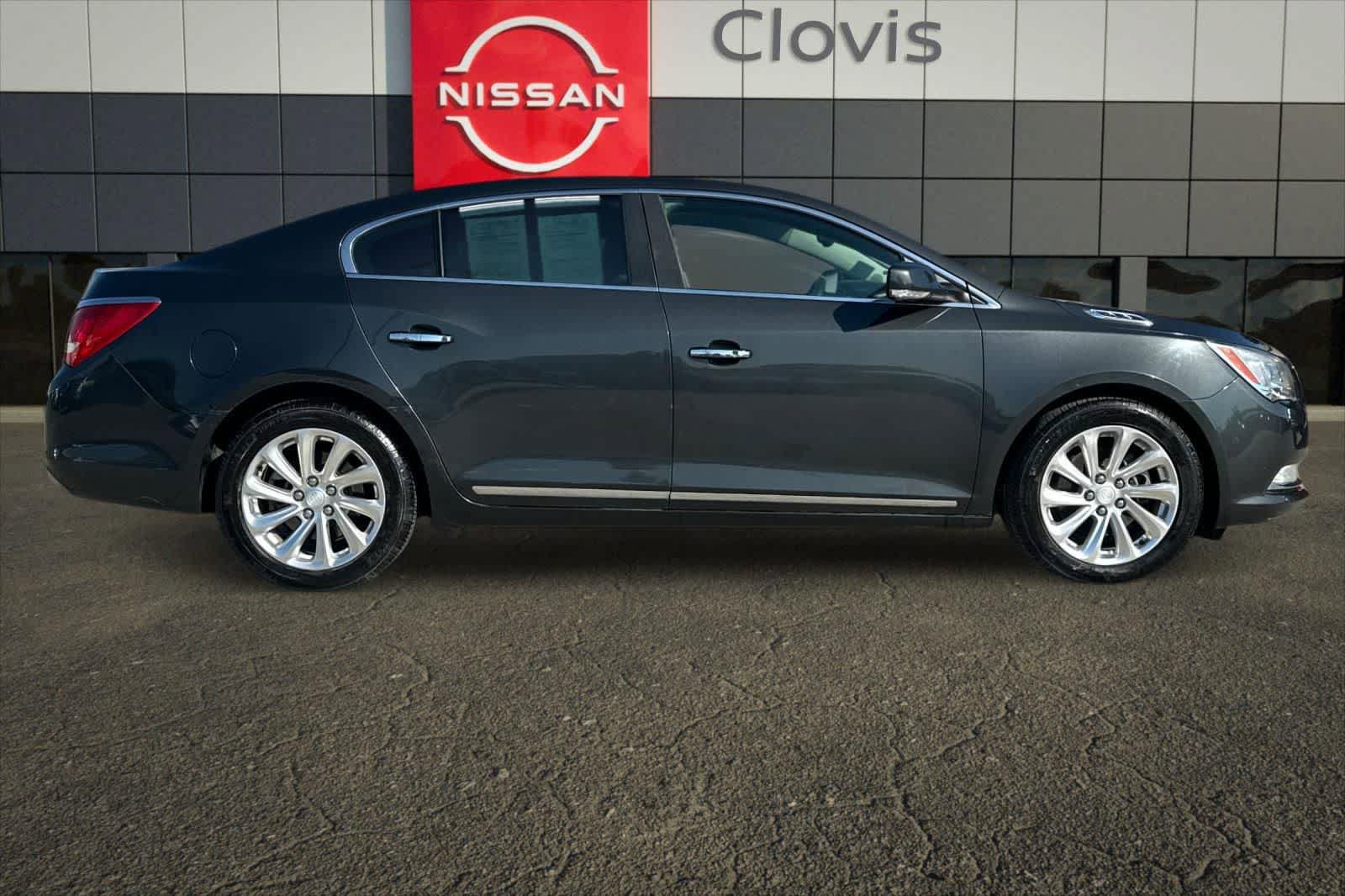 Used 2015 Buick LaCrosse Leather FWD image 9