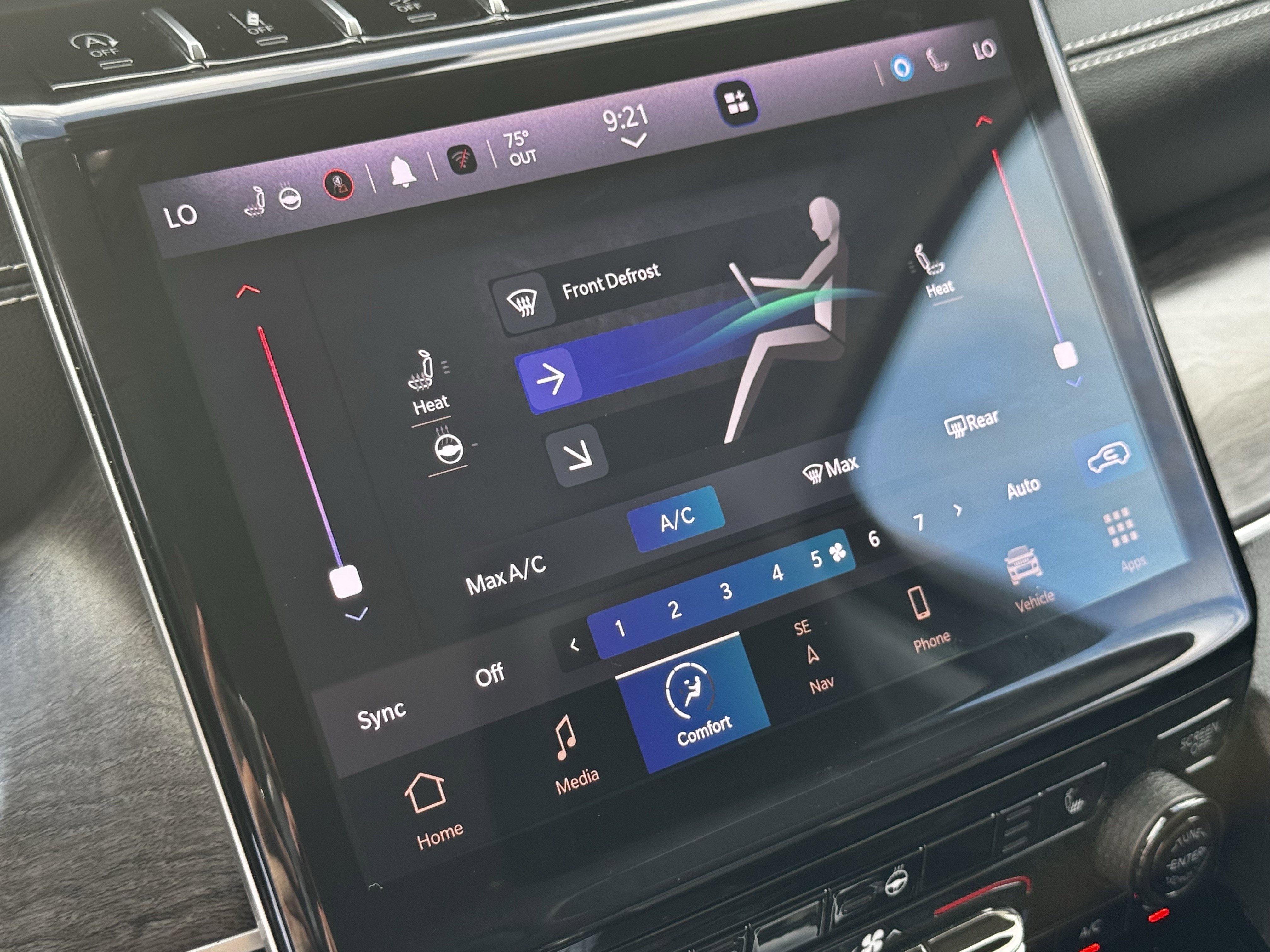 Used 2023 Jeep Grand Cherokee Limited w/ Black Appearance Package image 19