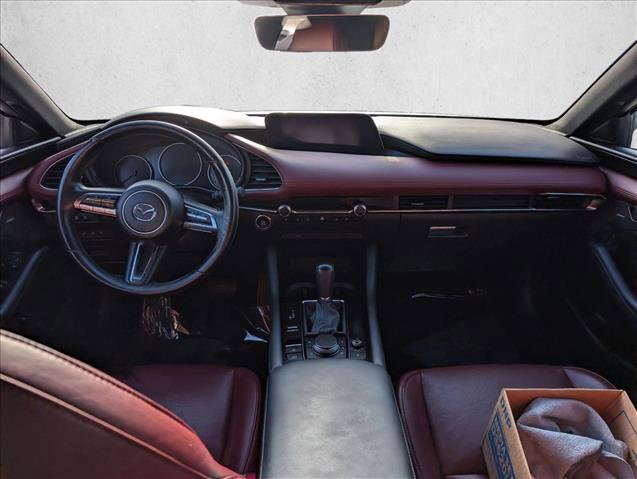 Used 2021 MAZDA MAZDA3 Hatchback w/Premium Plus Pkg image 15