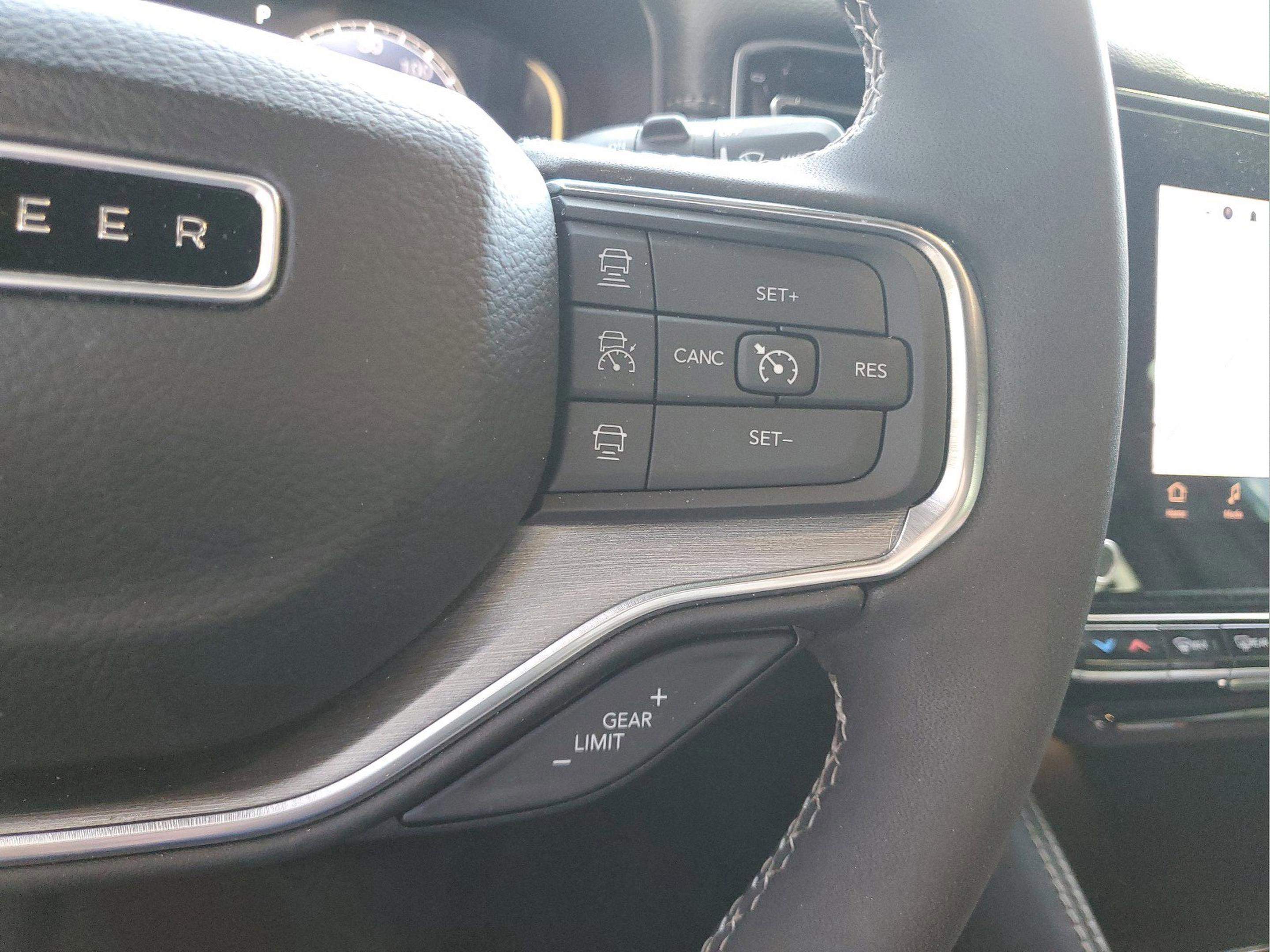 Used 2024 Jeep Wagoneer Series II image 25