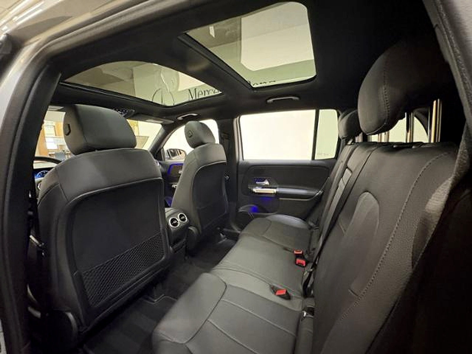 New 2026 Mercedes-Benz GLB 250 image 23