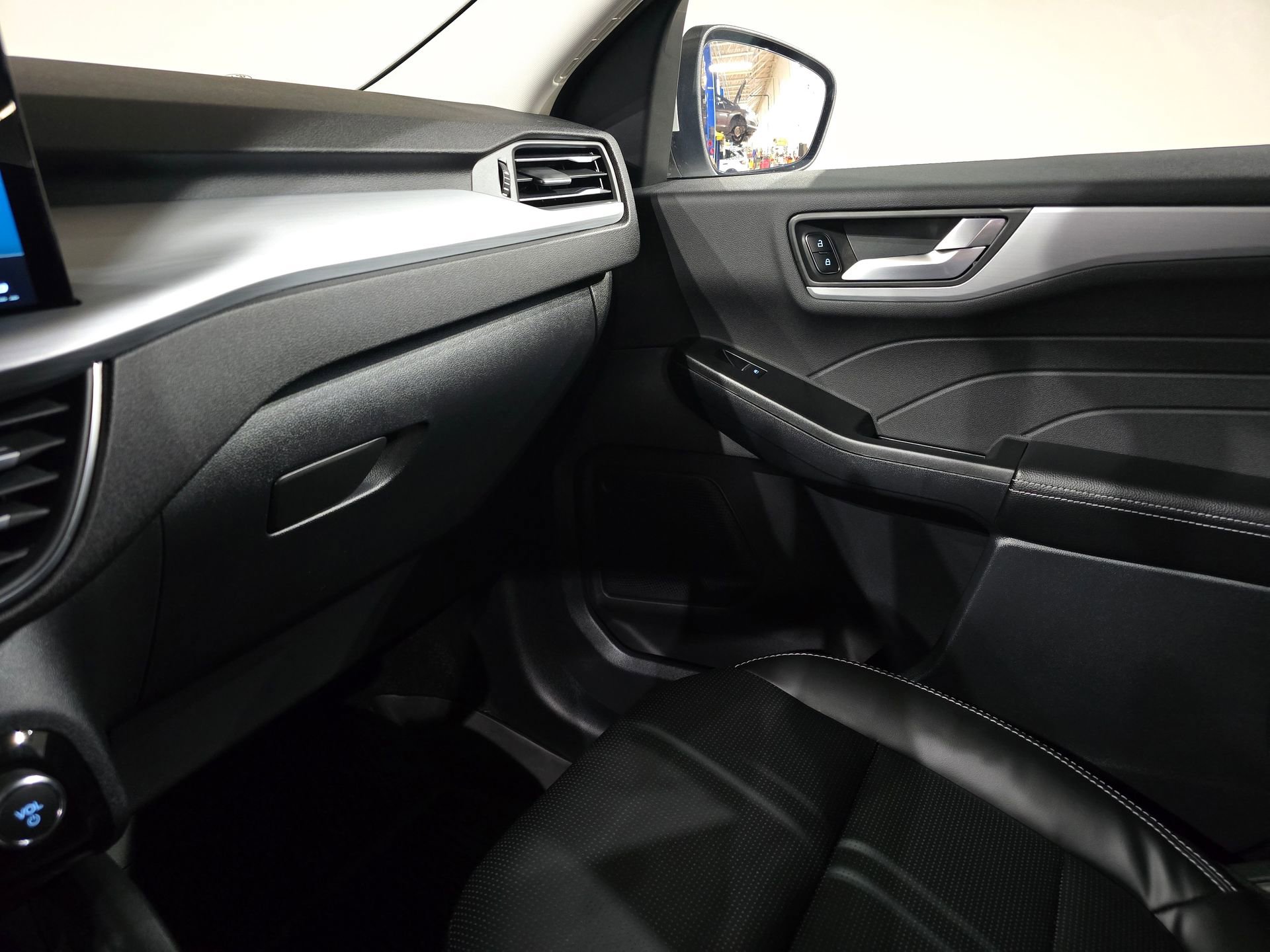 New 2026 Ford Escape Platinum w/ Equipment Group 601A image 29