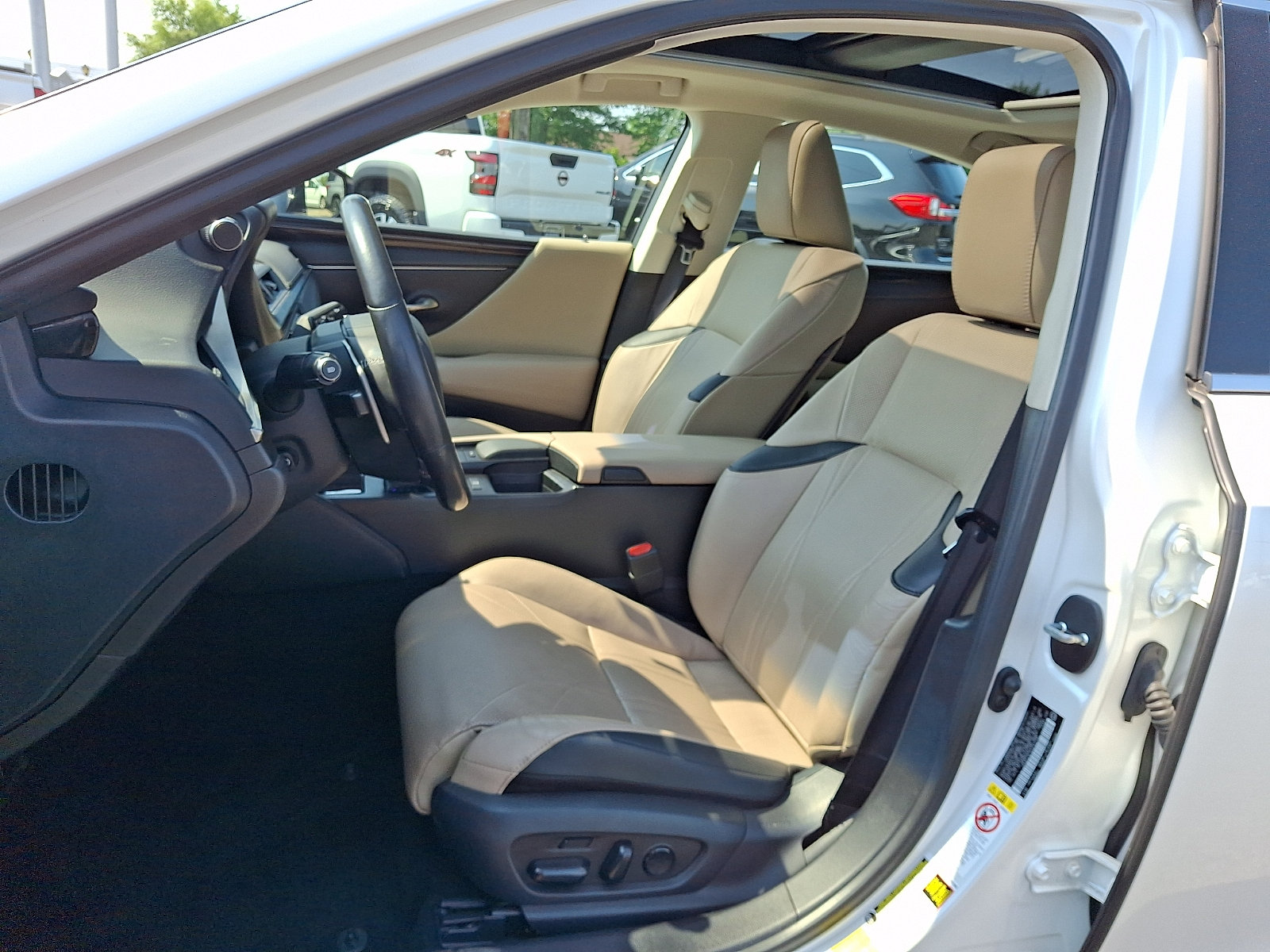 Used 2019 Lexus ES 350 FWD image 16
