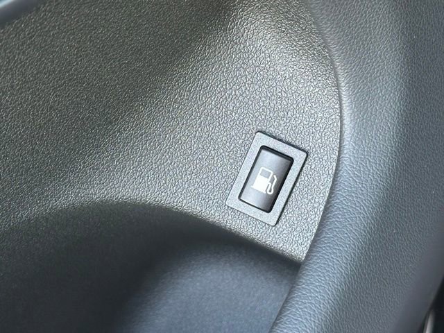 New 2026 BMW X5 xDrive50e w/ Climate Comfort Package image 31