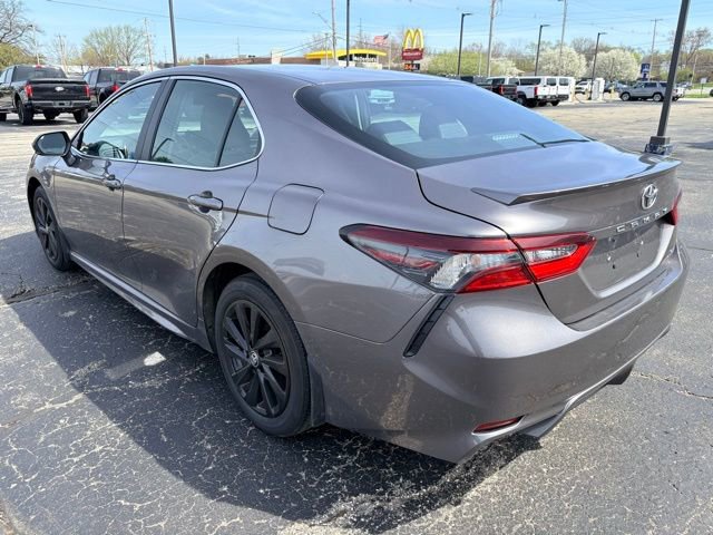 Used 2024 Toyota Camry SE FWD image 5