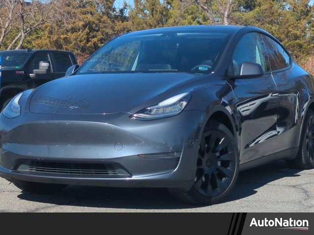Used 2020 Tesla Model Y Long Range image 1