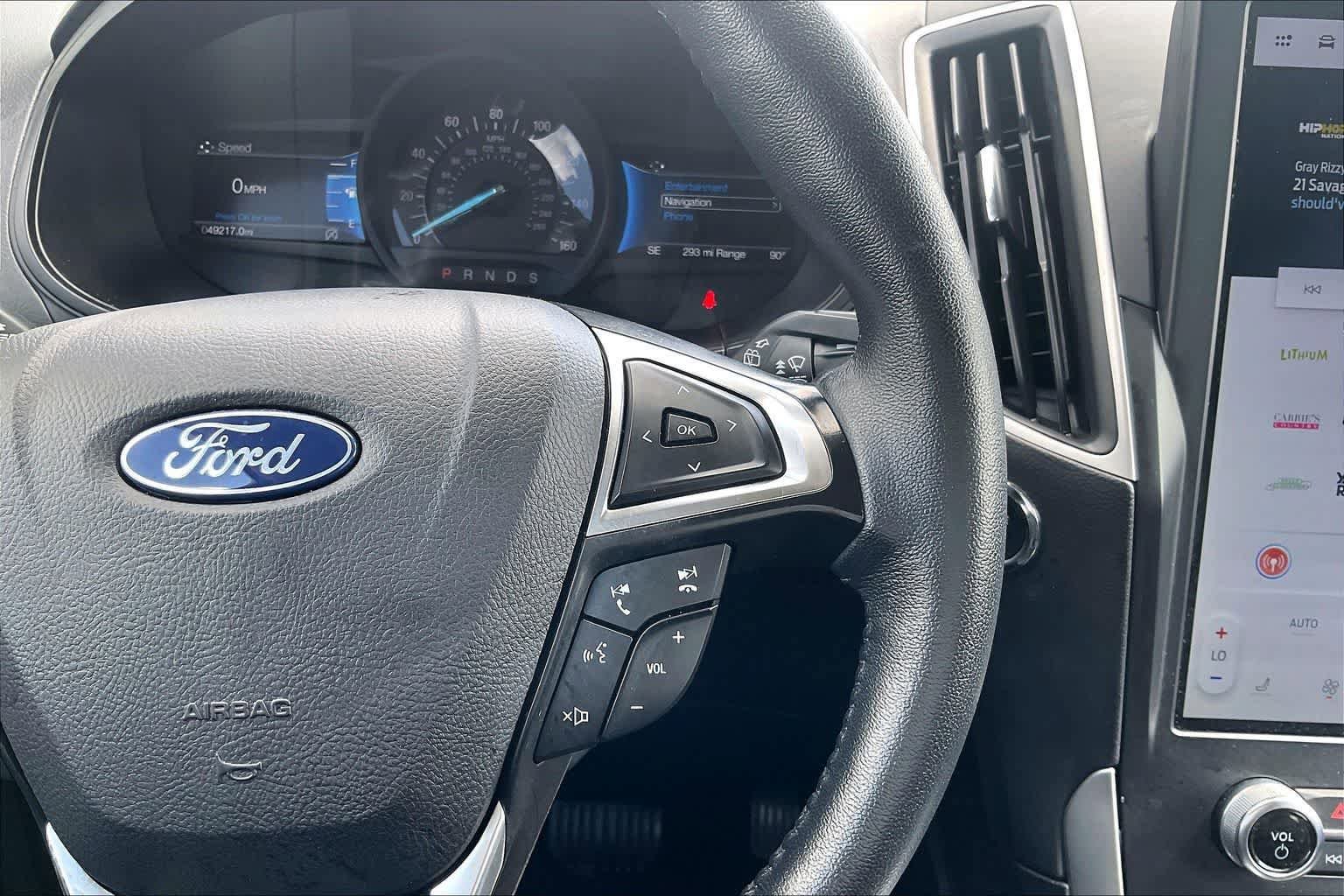 Used 2024 Ford Edge SEL AWD/4WD image 25