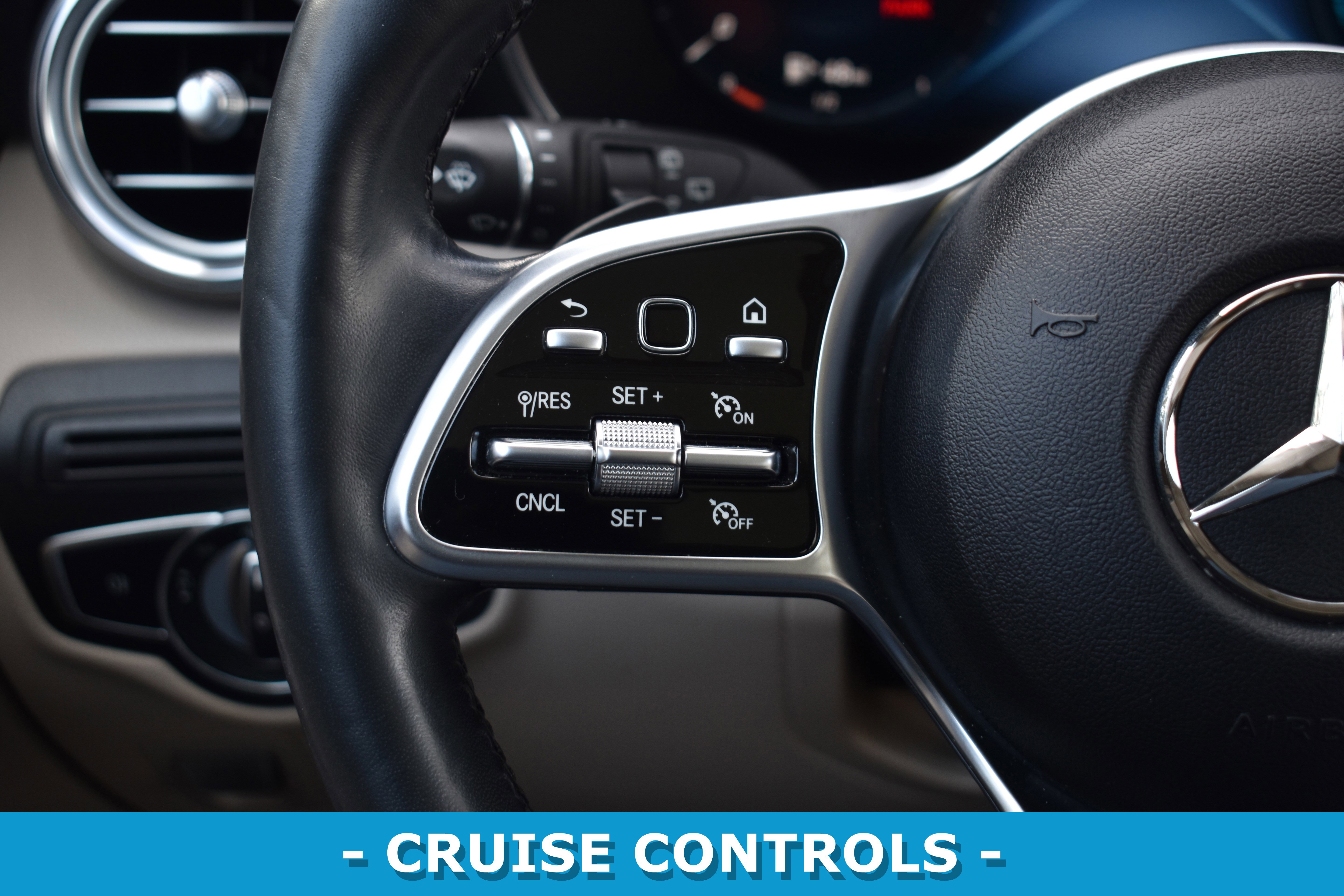 Used 2021 Mercedes-Benz GLC 300 GLC 300 image 12