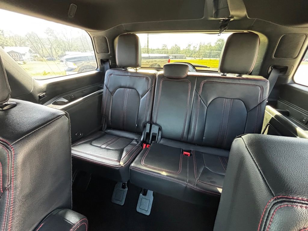 Used 2023 Ford Expedition Limited image 15
