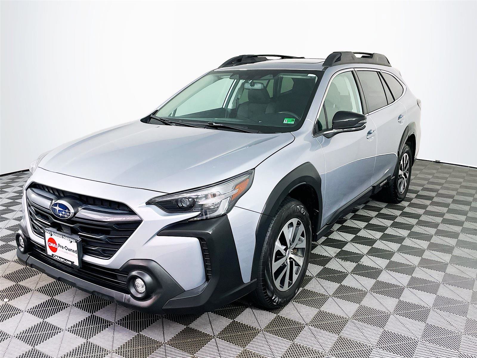Certified 2024 Subaru Outback Premium image 3