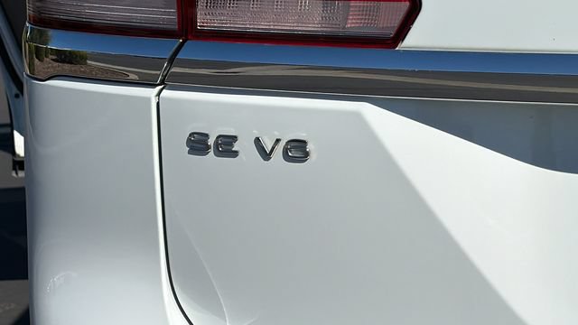 Used 2023 Volkswagen Atlas SE w/ Panoramic Sunroof Package AWD/4WD image 12