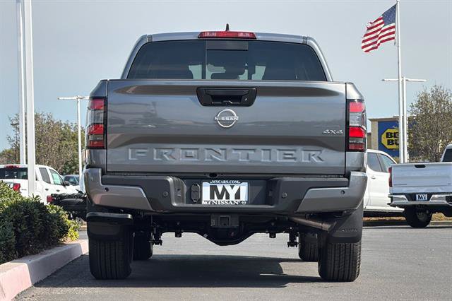 New 2026 Nissan Frontier SV w/ Tow Package AWD/4WD image 5