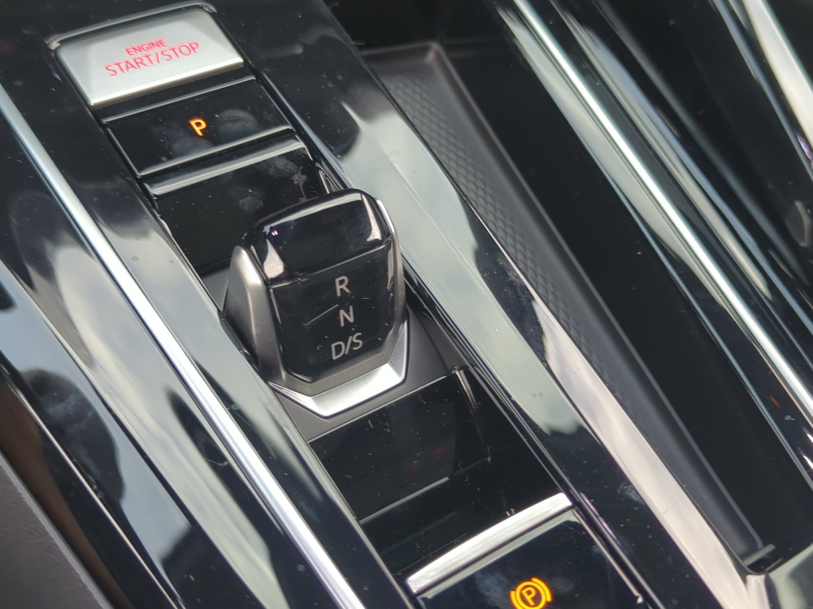 New 2026 Volkswagen Golf SE image 15