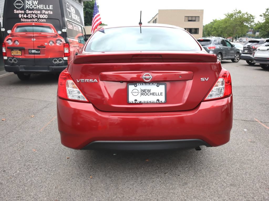 Used 2019 Nissan Versa SV FWD image 5