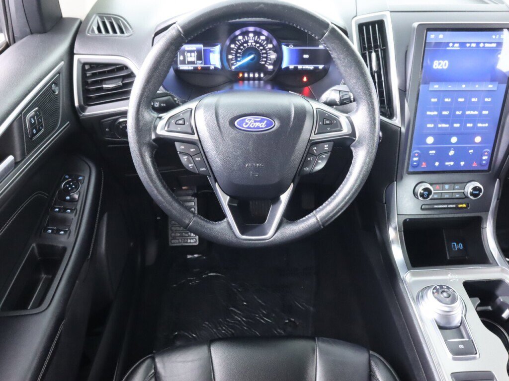 Used 2022 Ford Edge Titanium image 31