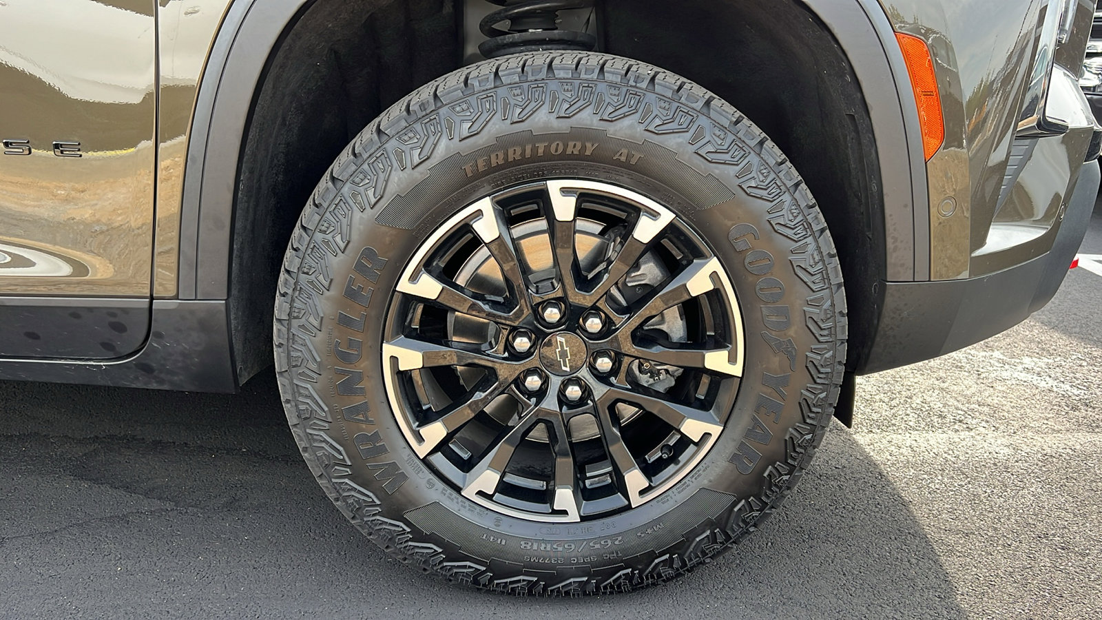 Certified 2025 Chevrolet Traverse Z71 w/ Enhanced Driving Package image 2