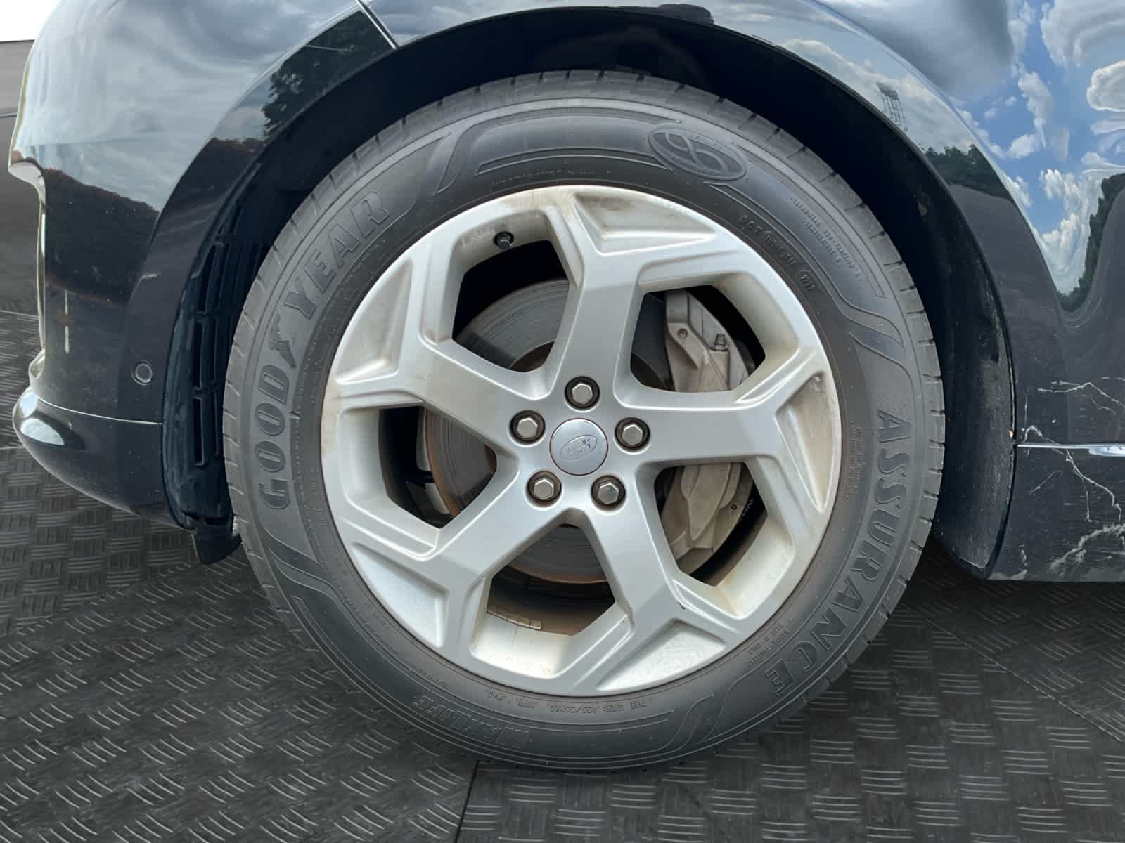 Used 2018 Land Rover Range Rover Sport HSE AWD/4WD image 14