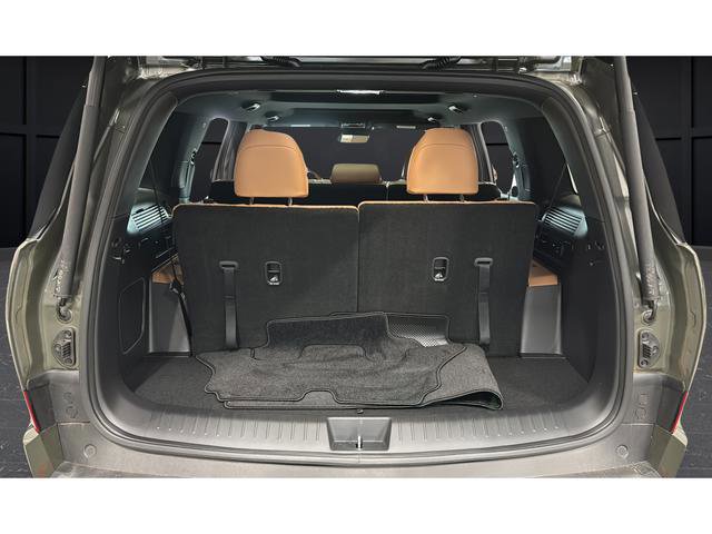 Used 2025 Hyundai Santa Fe Limited AWD/4WD image 27