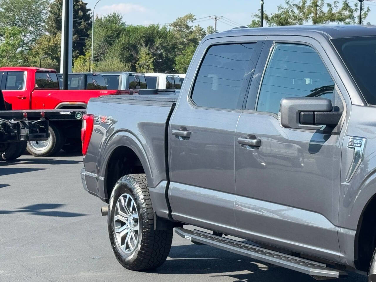 Used 2022 Ford F150 Lariat image 3