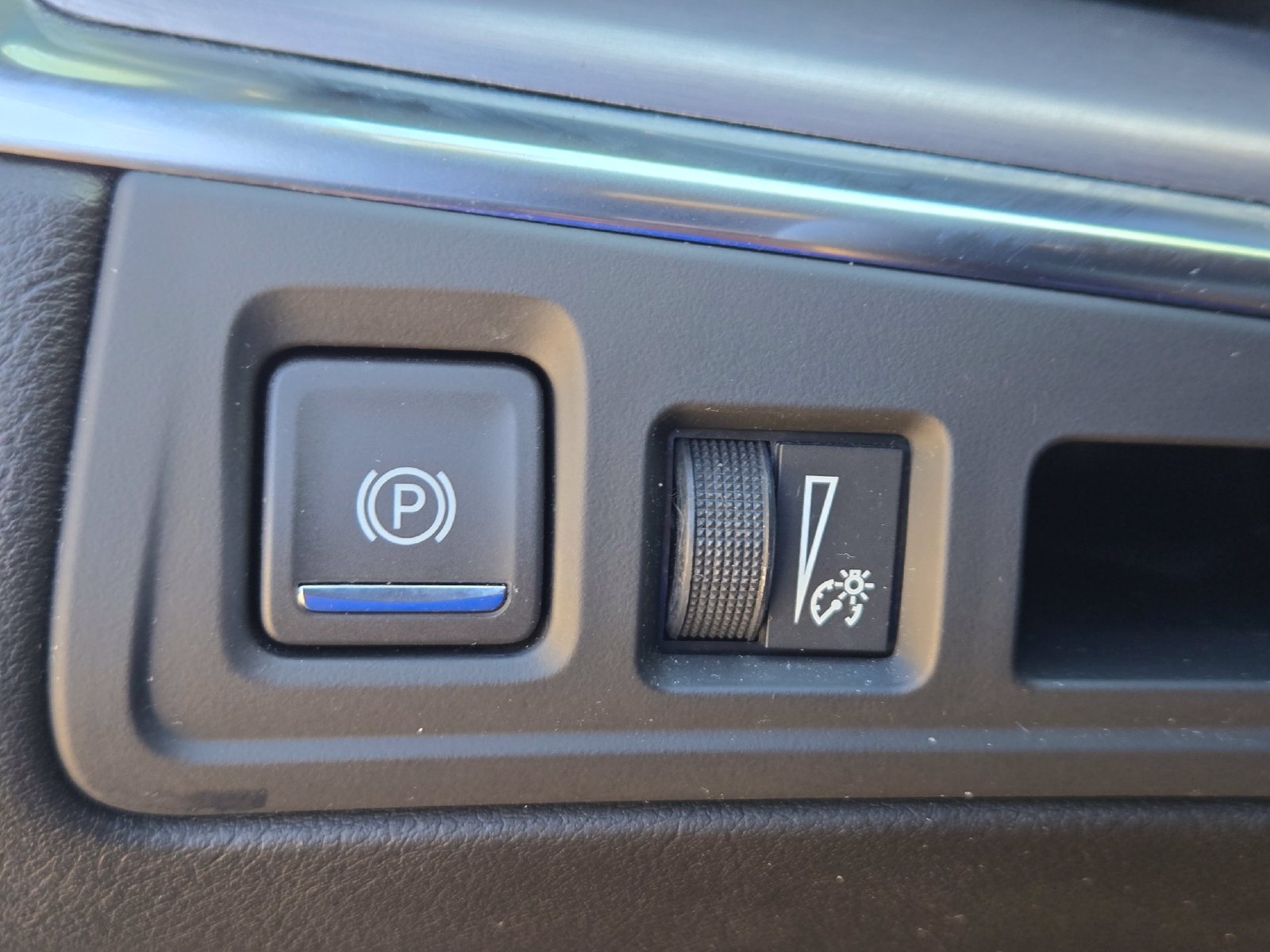 Used 2021 Cadillac XT5 Luxury FWD image 22