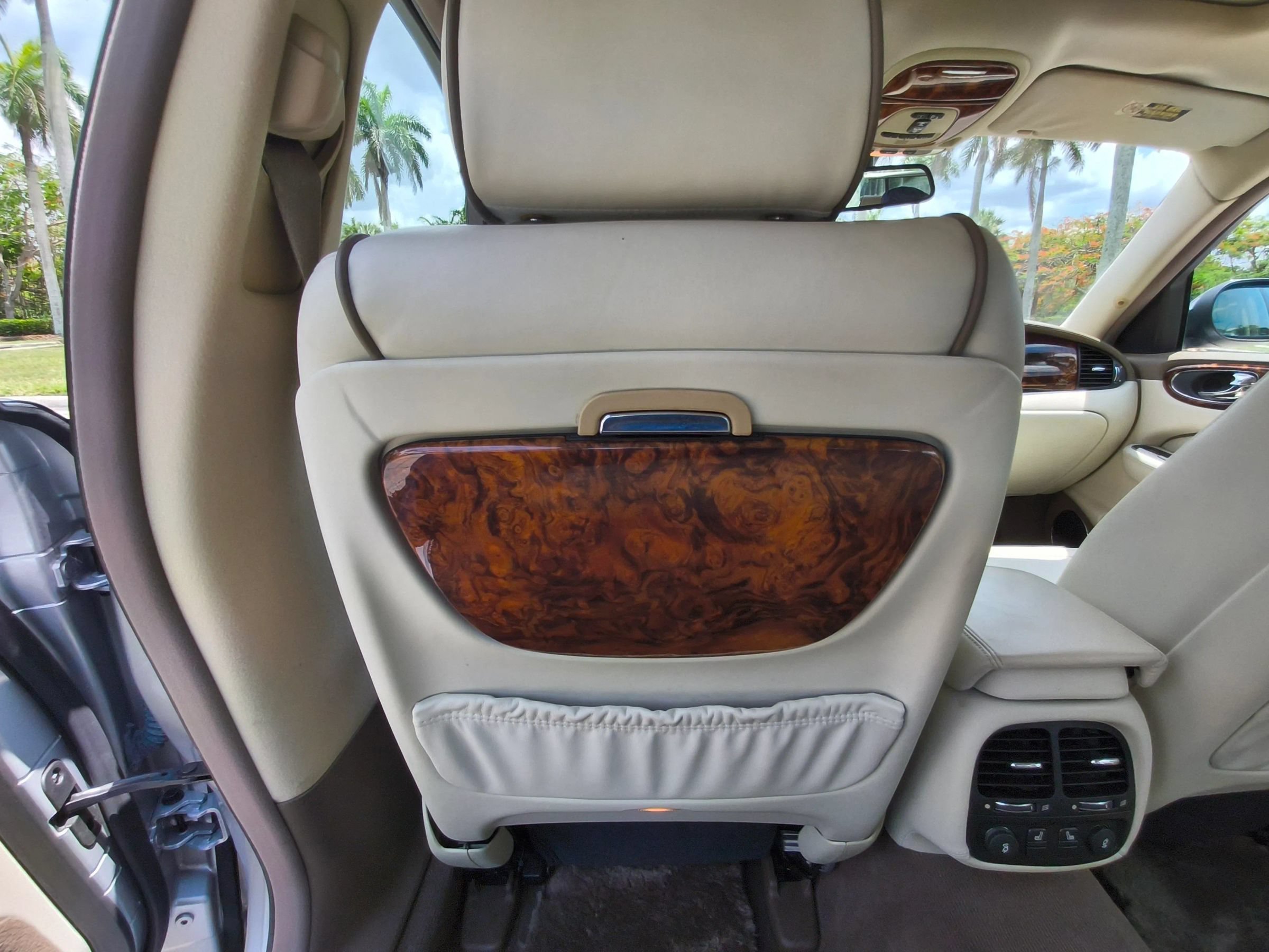 Used 2006 Jaguar XJ Vanden Plas RWD image 17