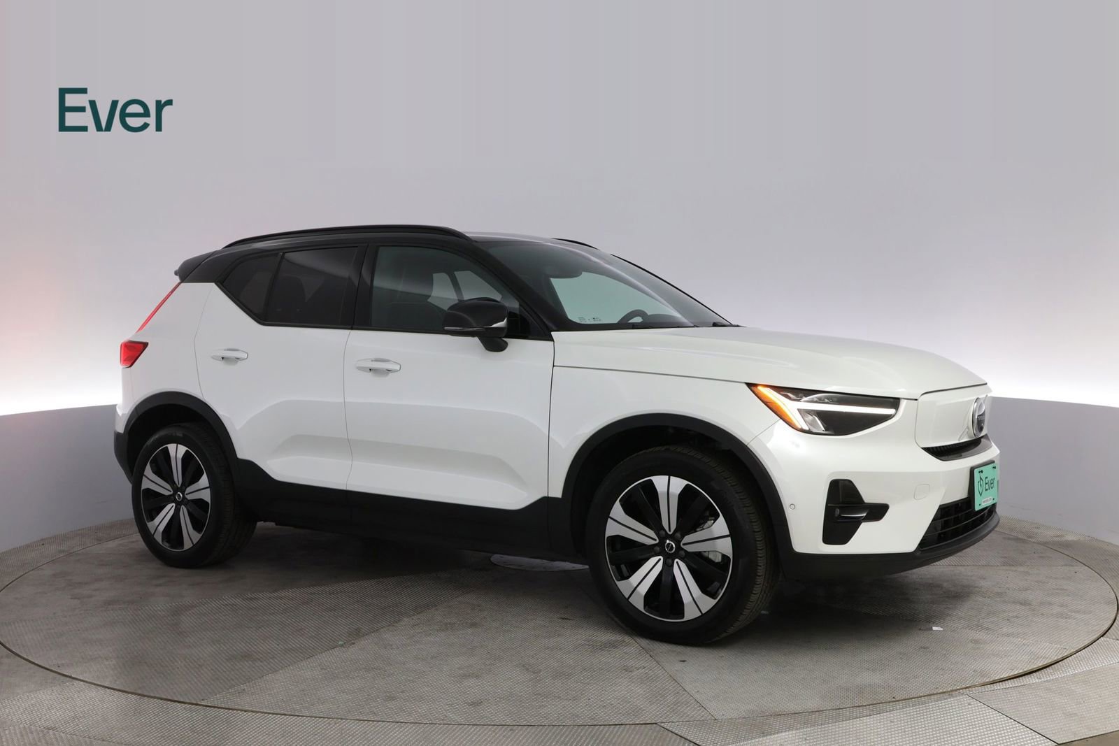Used 2023 Volvo XC40 Recharge Plus w/ Protection Package Premier AWD/4WD image 14
